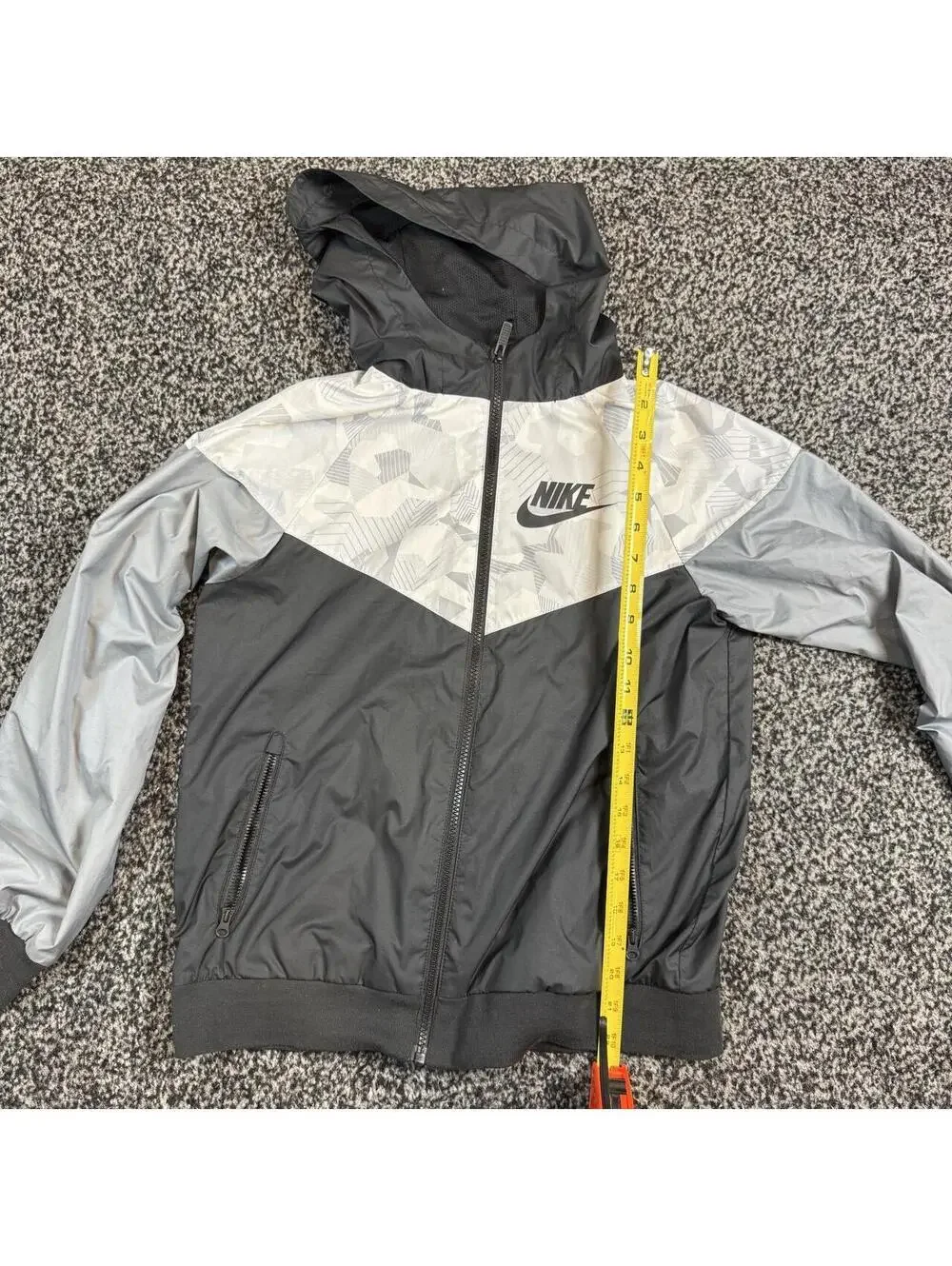 Nike Windbreaker Jacket L Gray White Color Block Geometric